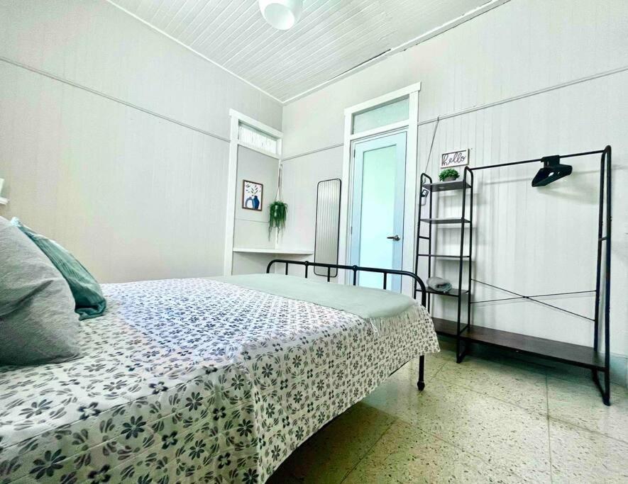 New! Antique House At Ponceヴィラ エクステリア 写真